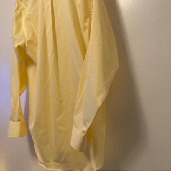 IZOD Yellow Button Down Dress Shirt Regular Fit Size 15.5 34/35 Like New - Picture 10 of 16